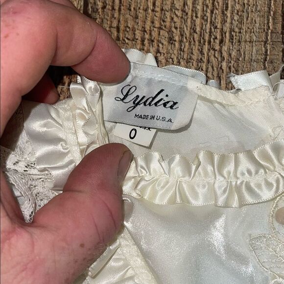 Frilly Girl Vintage Lydia Beautiful Lace Cream ruffle Party dress - Picture 3 of 5